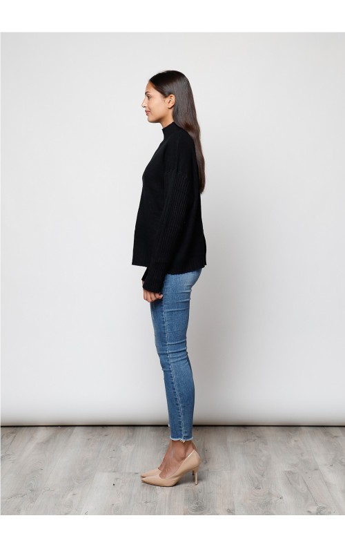 JERSEY CUELLO NEGRO 2